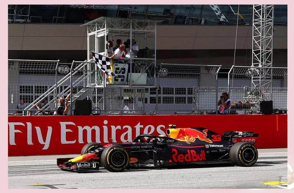 迈凯伦完胜哈斯车队，维斯塔潘惊艳四座的简单介绍