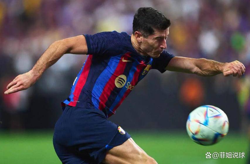 开云平台-荷兰完胜里昂，莱万点燃赛场