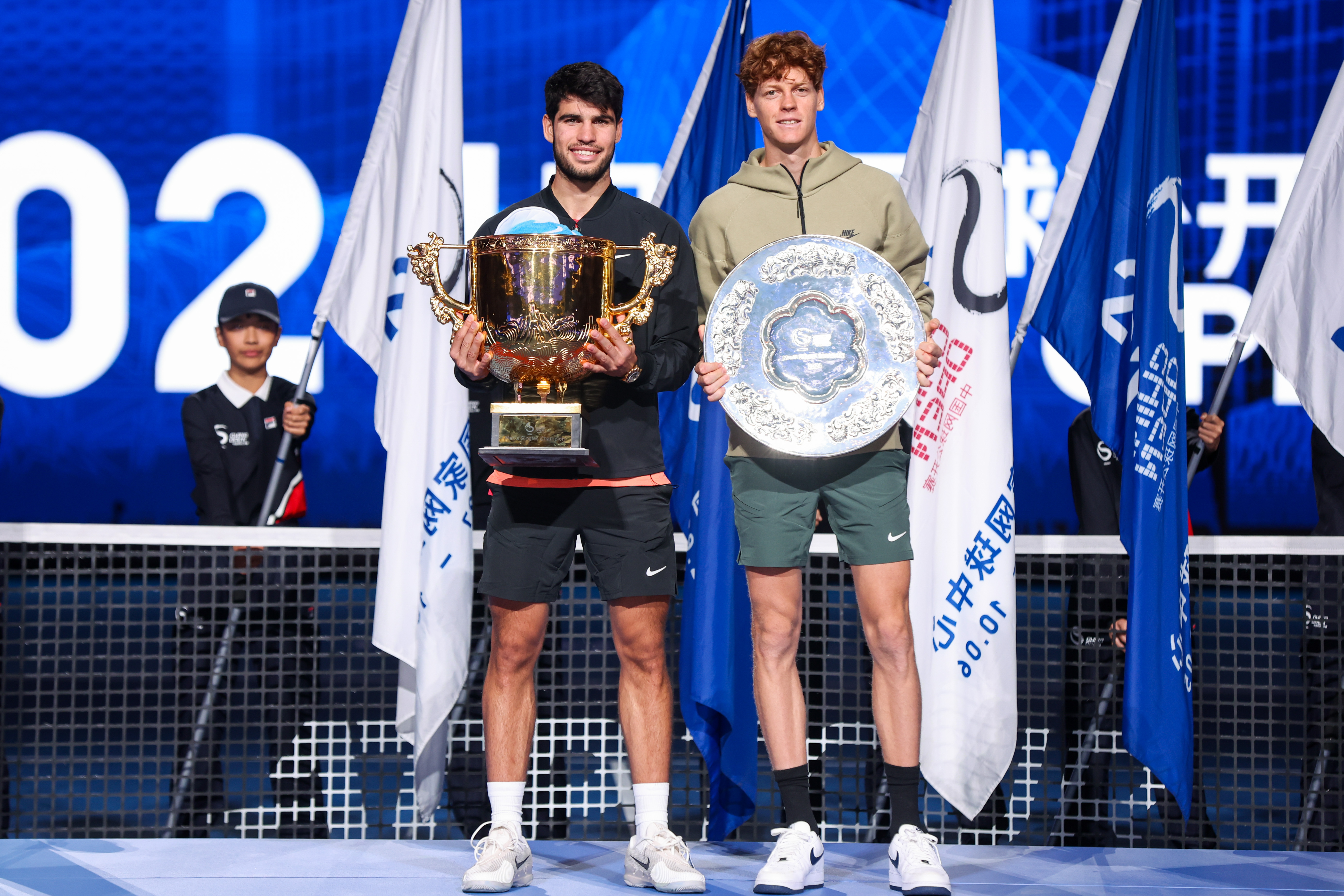 开云-拉沃尔杯险胜澳网，阿尔卡拉斯扛起全队