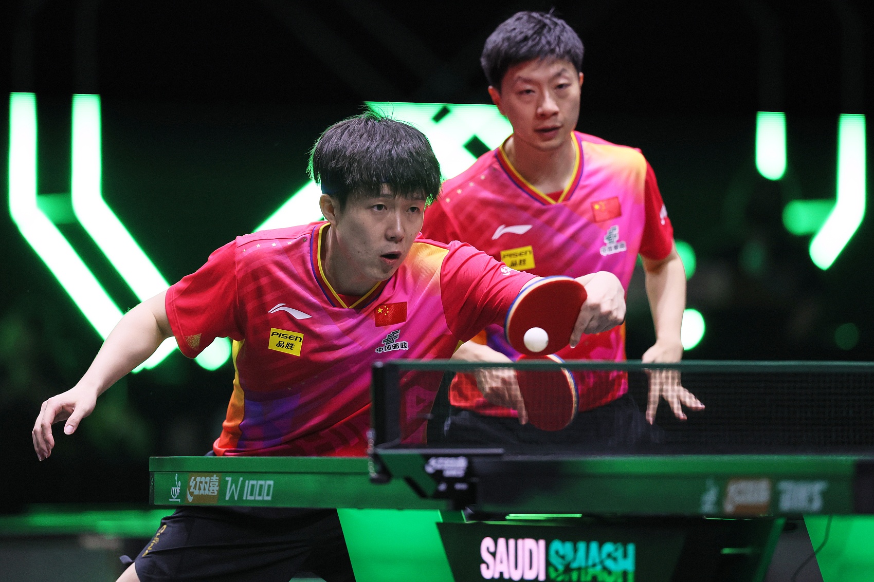 波兰队横扫瑞典队，马龙状态火热