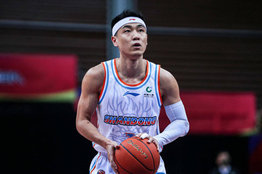 广州队力克新疆队,陶汉林惊艳四座 广州队力克新疆队,陶汉林惊艳四座